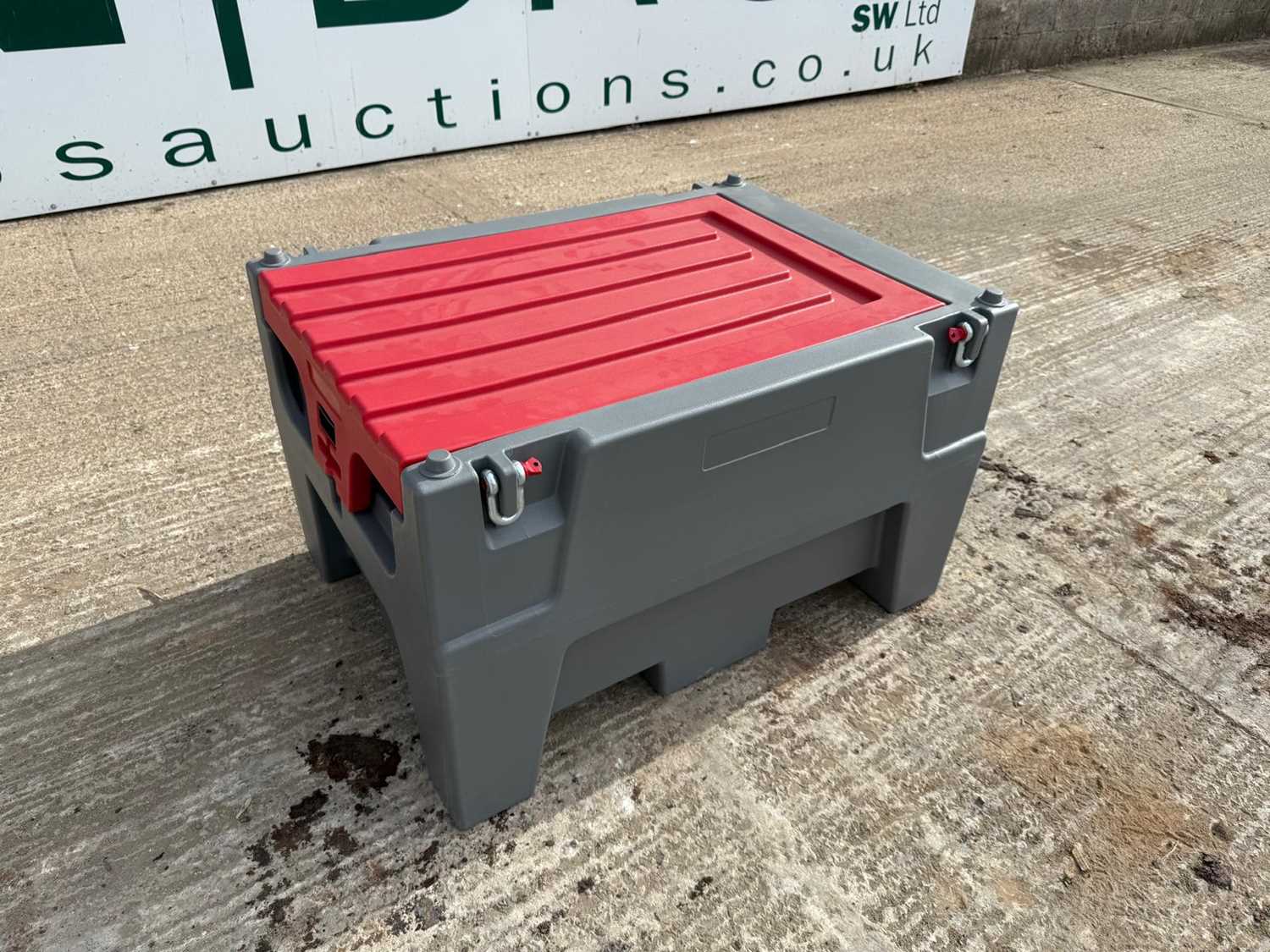 Unused 220l Fuel Bowser,12v Electric Pump, Fuel Gauge, 1000mm x 760mm x 600mm