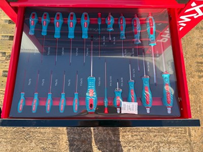 Unused 7 Drawer & 1 Side Cabinet Phixwell Tool Box Including Tool Set Contains 235 Tools, 750mm x 460mm x 800mm