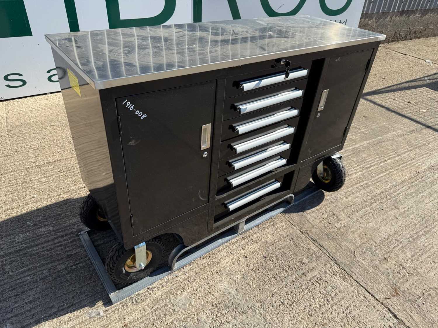 Unused 4.5Ft Mobile Tool Chest, Rubber Wheels, 2 Cabinet, 7 Drawers