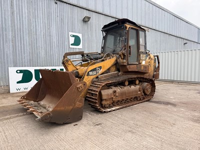 Lot 2009 CAT 963D TrackLoader, Work Lights , A/C Radio.