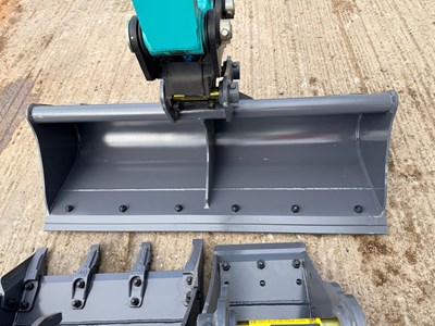 Lot Unused 2024 Kobelco SK25SR Mini Excavator, Blade, Hydraulic Quick Hitch Rubber Tracks, Piped, LED Lights, Warning Beacons, Suspension Seat