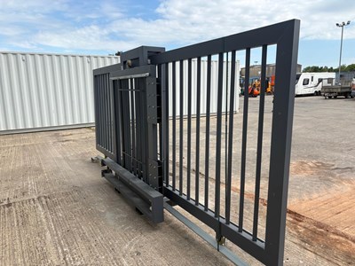 Lot Unused PF204G 20.4Ft x 6FT Counter Leaver Gate With Motor & 5 Fobs