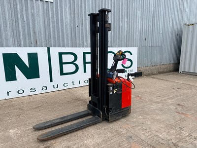 Lot Record Pallet Stacker Truck 1 Ton Comes With Charger