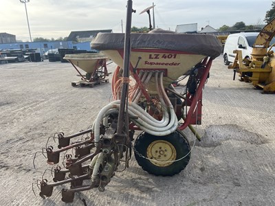 Lot 166 - Vicon LZ401 Supaseeder PTO Driven Seed Drill to suit 3 Point Linkage